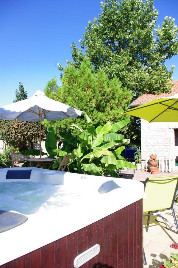 Tölgyfakuckó apartman Hotel Baja Kültér fotó